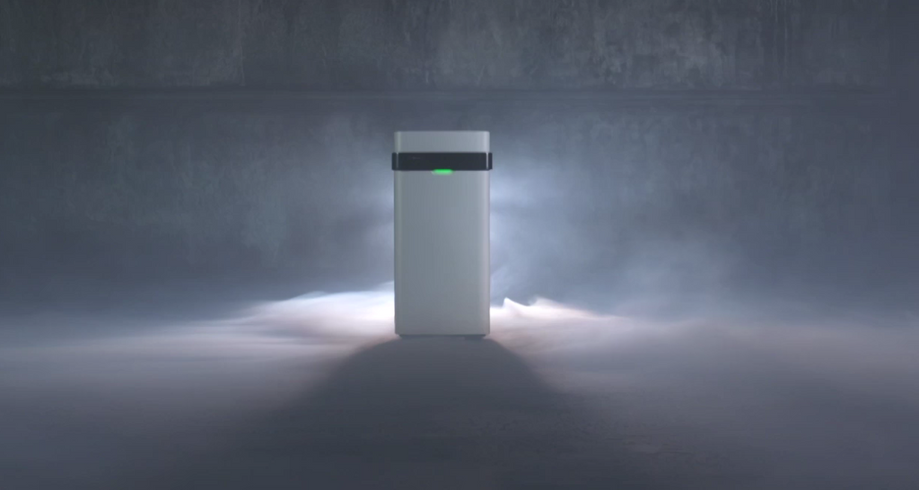 Airdog x5 air purifier is in action of eliminating smoke